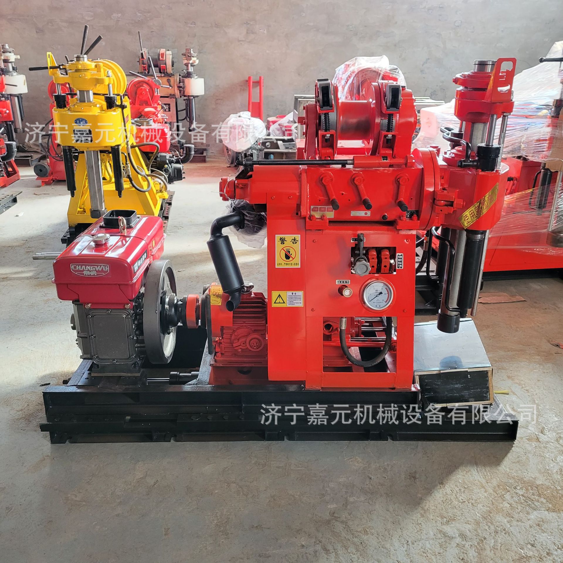 柴油液压钻井机 野外地质勘探取样取芯水井钻机 履带柴油打井机