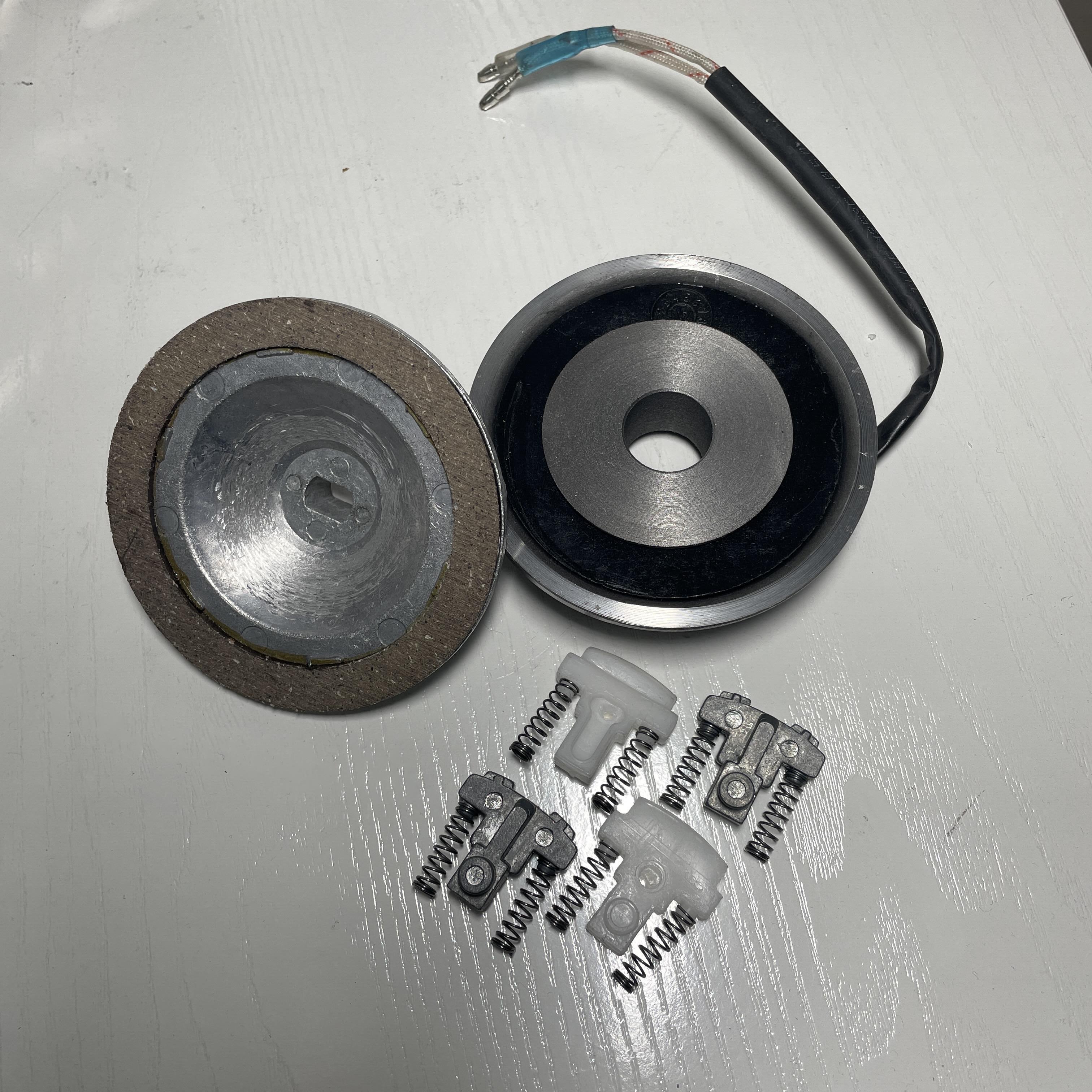 原装东荣卷帘闸门车库门电机刹车线圈配件纯铜弹簧平行刹车皮盘