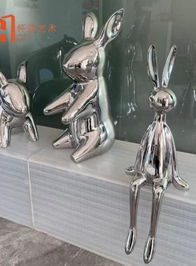 定制镜面不锈钢兔子雕塑电镀摆件园林几何锻造小猫动物样品屋展示