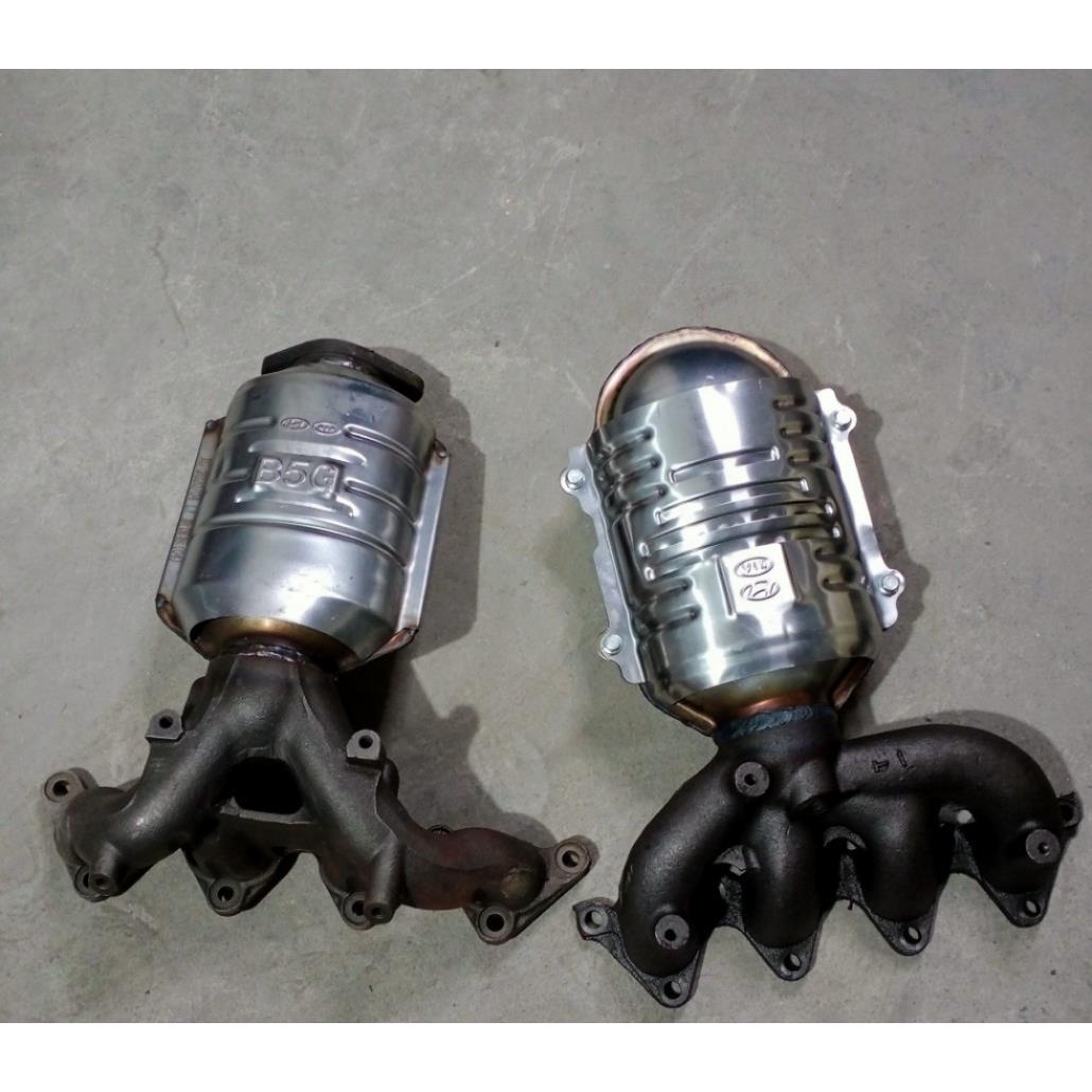 适用于现代悦动瑞纳伊兰特IX35起亚K2K3赛拉图福瑞迪三元催化器