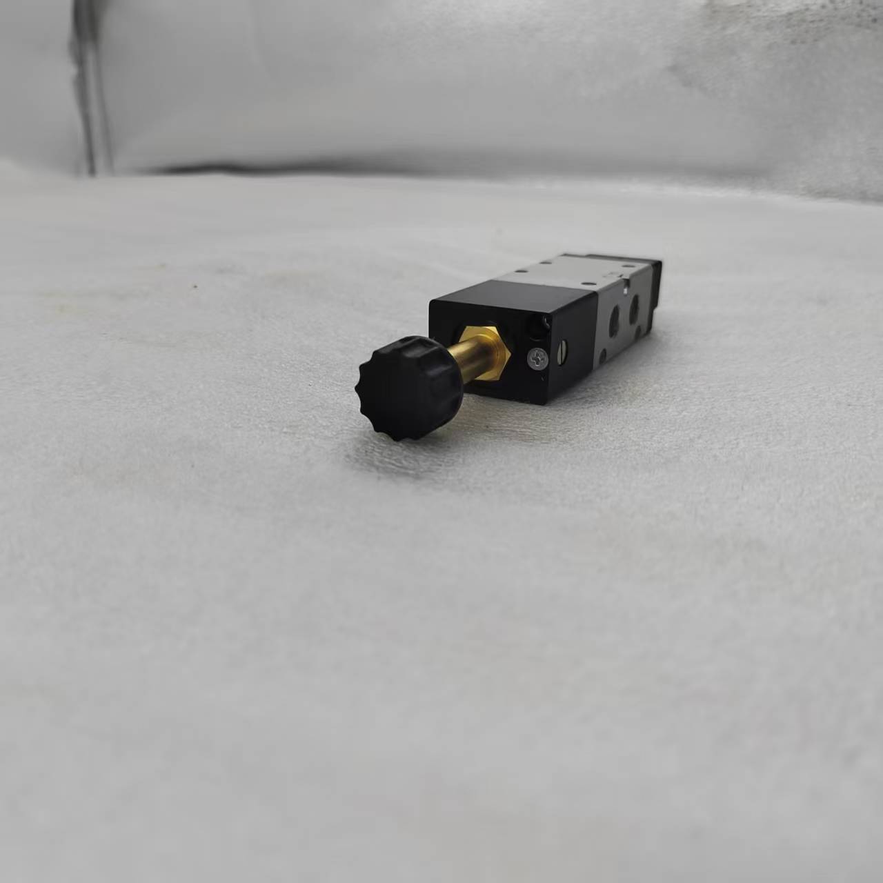 意大利AZ 电磁阀 521ME 1周