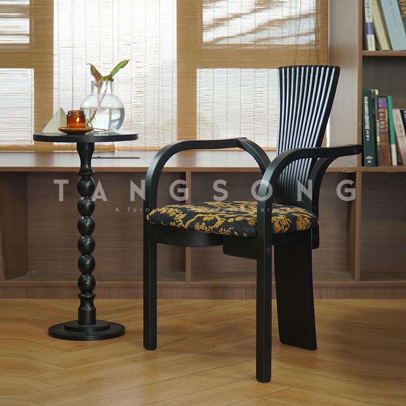 法式复古实木餐椅设计师休闲创意洽谈椅中古风家用餐桌椅扶手椅子