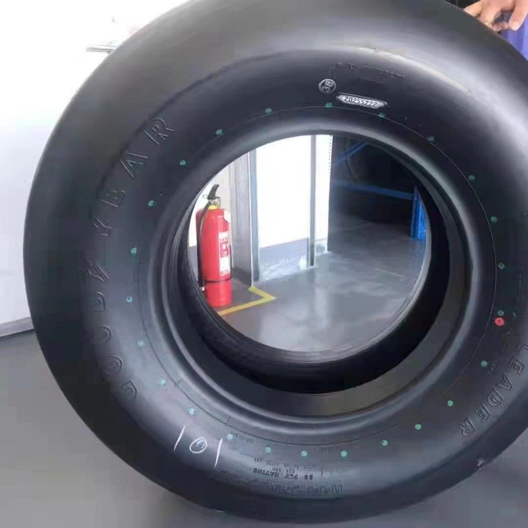 飞机轮胎H44.5×16.5-21型号轮胎供应