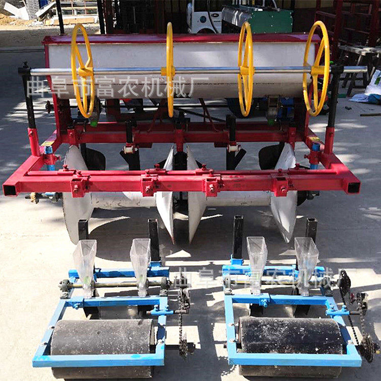 白水萝卜播种机 大型滴灌带蔬菜萝卜种植机 胡萝卜白菜起垄线播机