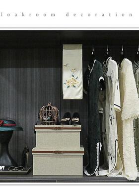 新中式衣帽间饰品摆件样板房衣帽间衣柜衣服旗袍鞋子陈列软装搭配