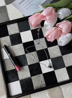 马毛棋盘格托盘玄关收纳化妆品桌面托盘黑白灰摆件装饰首饰盘