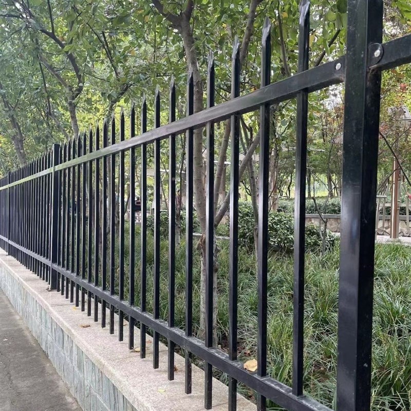 围墙栏杆篱笆围栏加厚锌钢t栅栏家用庭院栅栏农村围栏铁艺院子护