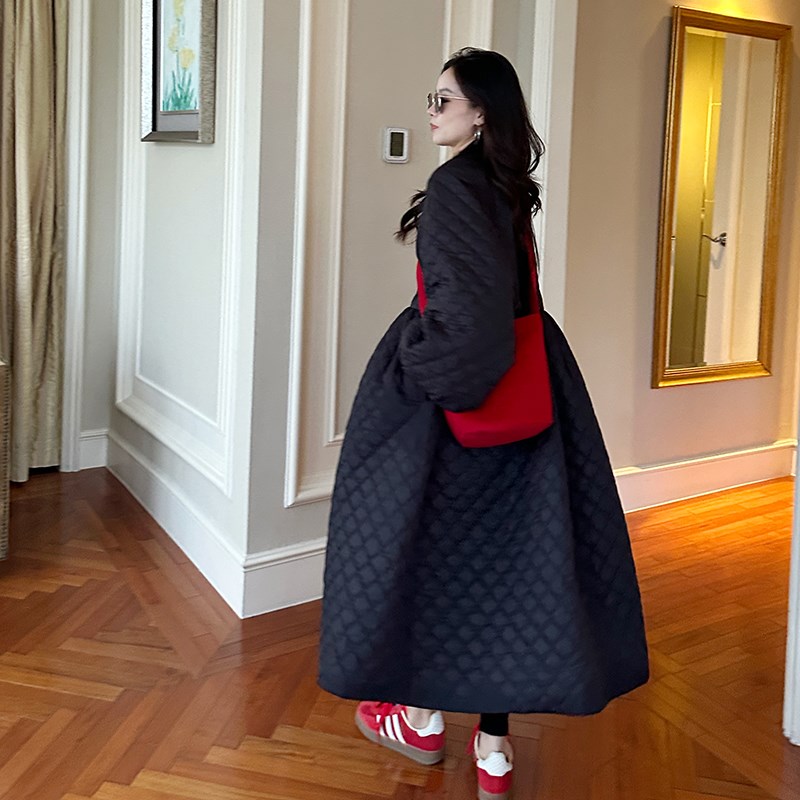 金苏一 黑色压棉加厚棉衣连衣裙z2024冬季韩版收腰显瘦长款棉服潮