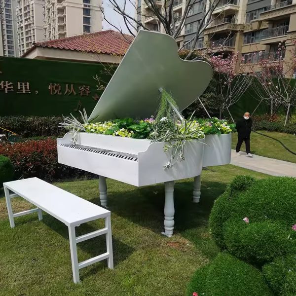 网红打卡拍照户外摆件钢琴模型一比一大型花园庭院造景布置装饰品