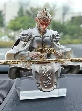 斗战胜佛创意车载车饰悟空摆件齐天大圣汽车装饰用品个性车内饰品