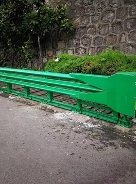 道路侧新型吸能式端头连接两三波形护栏tatb级别缓冲隔离防撞端头