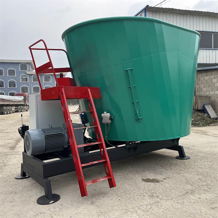 养牛场电动立式拌草机五方全日粮制备机双轴tmr称重式拌料搅拌机