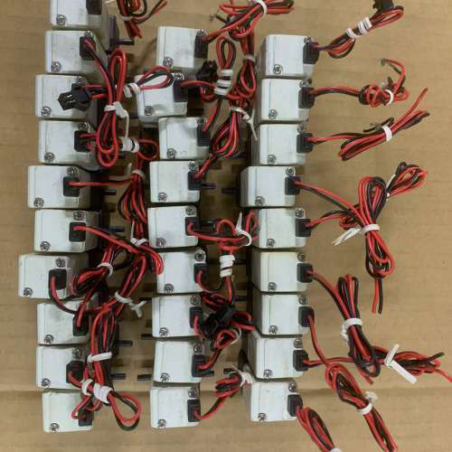 日本SMC原装正品真空电磁阀  LVMK27-5J：28个。议价