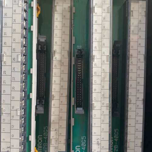 原装欧姆龙接线端子 XW2B-40G5二手拆机成色如图议价