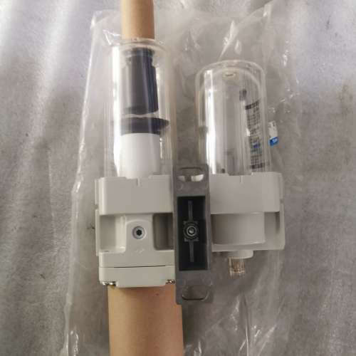 SMC  AC40A-04D-A（AW40-04D-A+AL议价