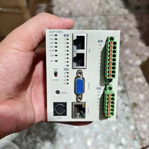 台达PLC，DVP10MC11T原装拆机货，实物图成色漂亮，议价