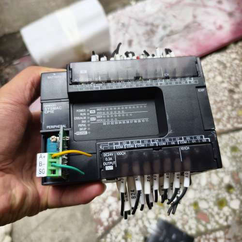 欧姆龙PLC  CP1E-N30SDR-A  100-240议价