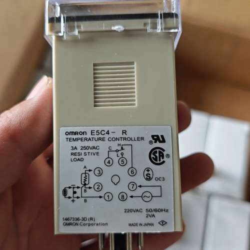 欧姆龙E5C4-R温控器，220V 50/60Hz，温度范围议价