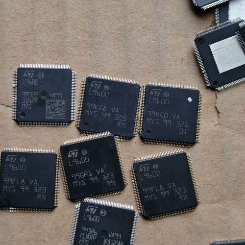 L9600 汽车电脑板驱动IC芯片  散料  53个议价