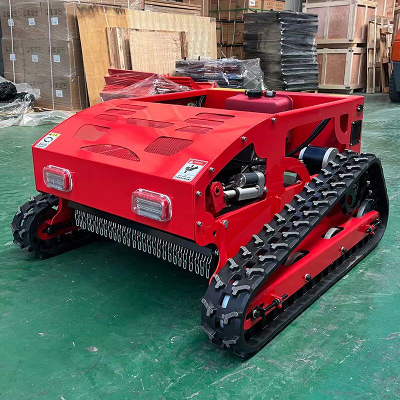 遥控割草机全自动履带式草坪果园大棚喷药推土四驱轮式剪草除草机