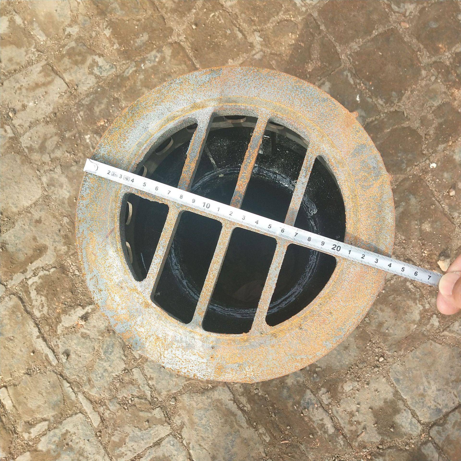 厂家桥梁铸铁泄水管圆形铸铁泄水管矩形泄水管集水井