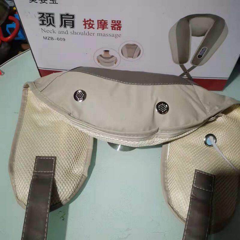 正品美姿宝捶打按摩披肩颈肩按摩器多功能腰椎腹部捶背机敲打颈部