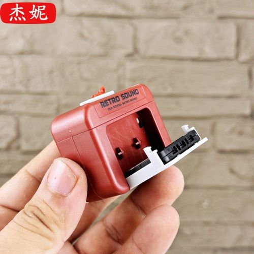 录音机小型迷你80年代老式款怀旧老人圣诞G微型挂件磁带机学生专