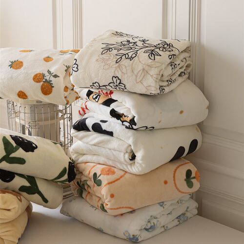 卡通风保暖高克重牛奶绒被套单品 冬季保暖单双人被芯套家用床品