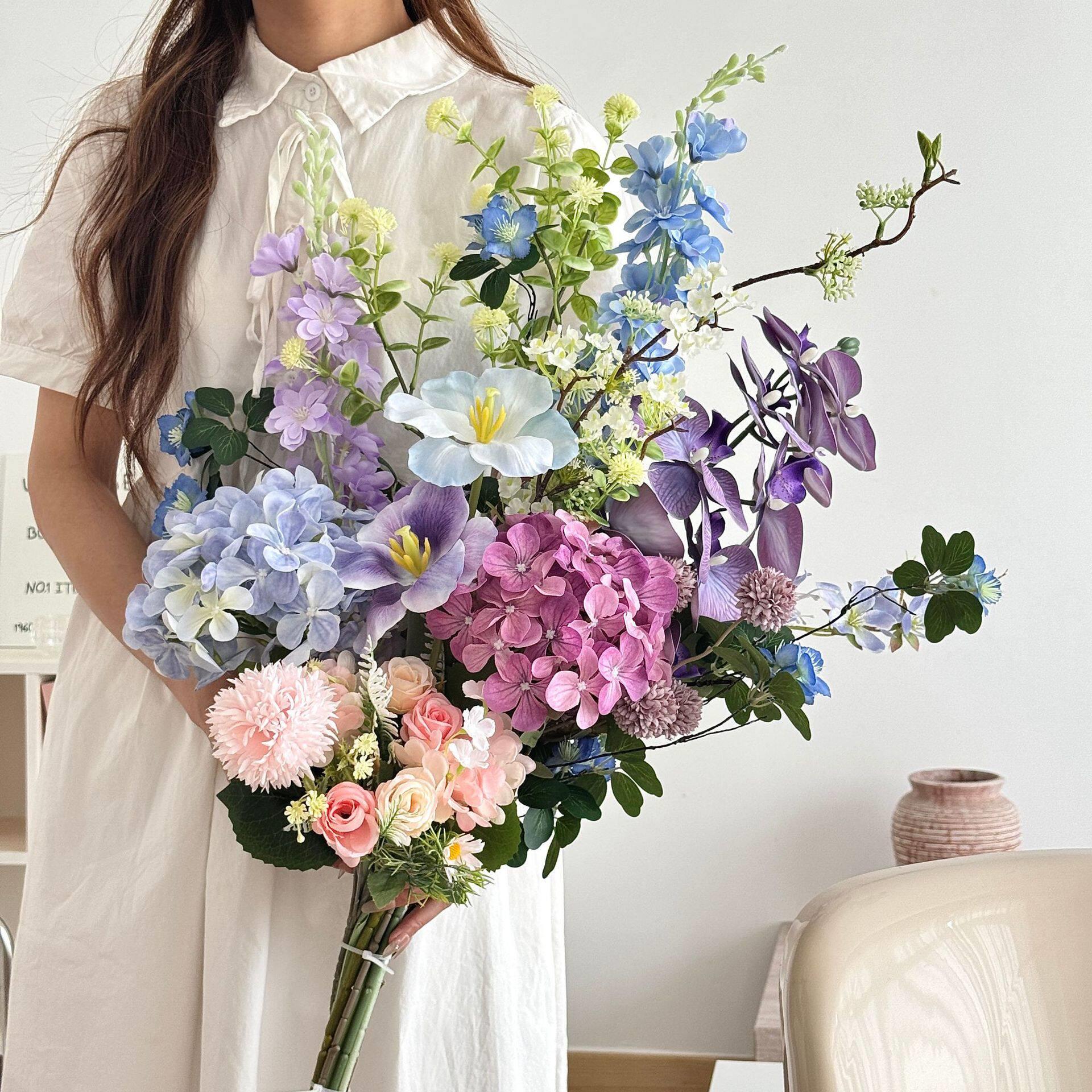 绣球玫瑰仿真花假花花束客厅装饰摆设毕业季拍照手捧花束拍摄道具