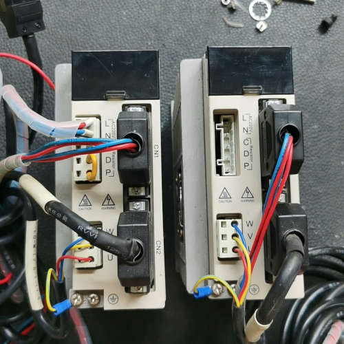 贝格达伺服驱动器SDB08NK8，拆机品，功能完好，成色漂亮议价