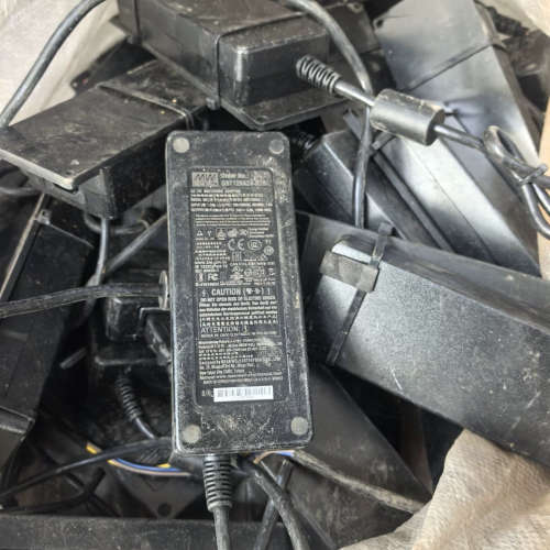 台湾明纬GST120A24-R7B台湾明纬电源适配器24V5议价