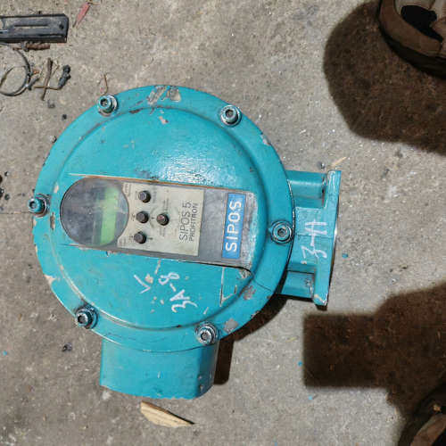 西博思SIPOS 5电动执行器，实物图片，盖子有裂痕，不会测议价