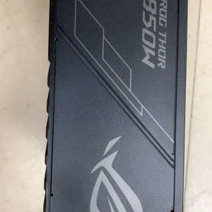 华硕ROG雷神850W全模组电源，80PLUS白金认证，功能议价