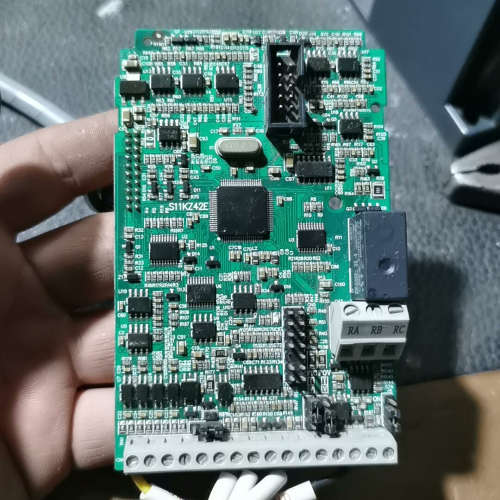 拆机众辰Z2400系列变频器主板/CPU控制板/端子板，主板议价