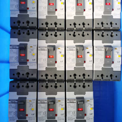 韩国LS 断路器  EBS33C  3P二手拆机议价