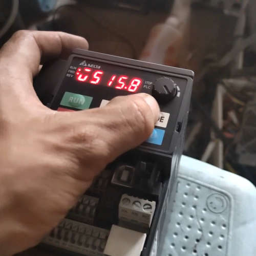 台达变频器VFD5A5MS43ANSAA，2.2千瓦，3议价