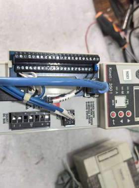 AB  Kinetix.   350伺服驱动器一个，型号：2议价