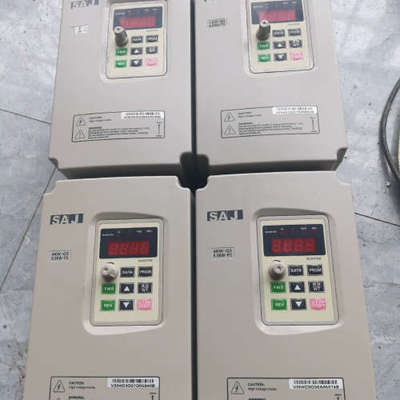 三晶变频器  4KW   型号：V004G3-PB议价