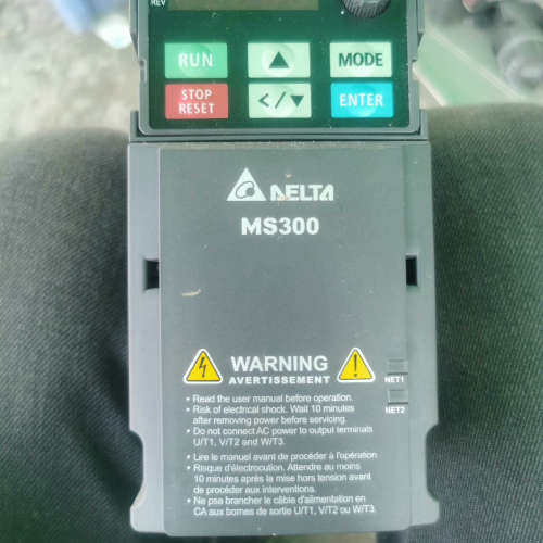 台达VFD4A8MS21ANSAA变频器，MS300系列0.议价