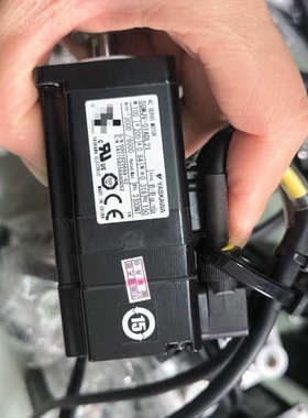 议价安川100W伺服电机SGMJV-01ADL21