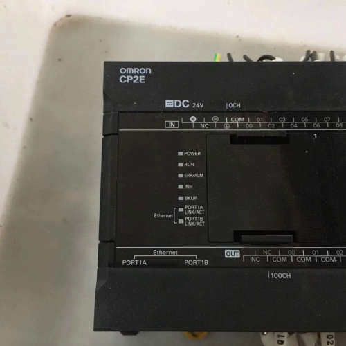 PLC ，CP2E，PLC.600+触摸屏100，触摸议价