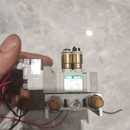 CKD电磁阀4JA119 DC24V  成色漂亮议价