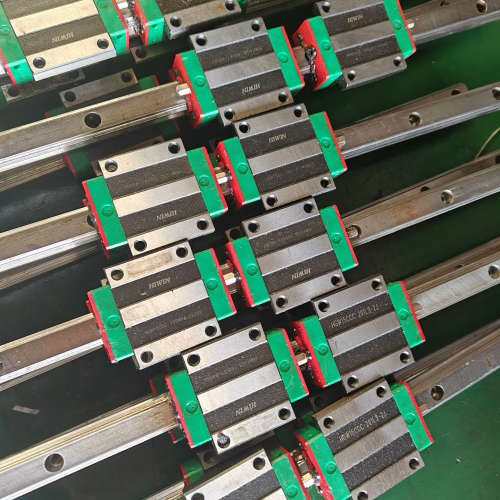 c2   HGW15CC  台湾HIWIN上银导轨滑块GHW议价