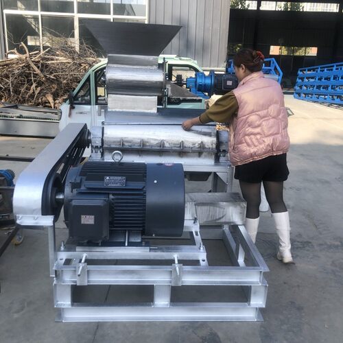 半湿物料粉碎机 猪粪牛粪羊粪细粉机 餐厨垃圾回收打碎机生产线