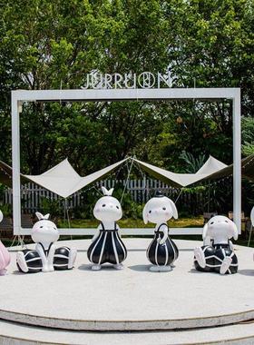 卡通兔子玻璃钢雕塑户外房地产小区幼儿园商场网红店门口装饰摆件