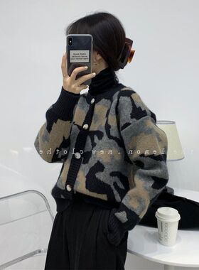 韩版复古高级感宽松洋气简约百搭长袖圆领软糯豹纹针织开衫毛衣女