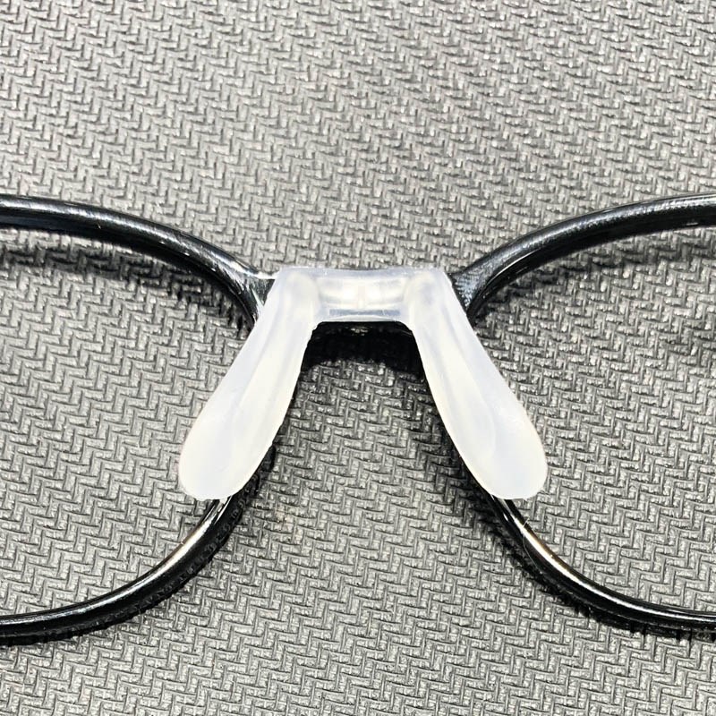 儿童硅胶眼镜鼻托塑胶材质U形一体式支架近视眼睛支W架鼻垫锁螺丝