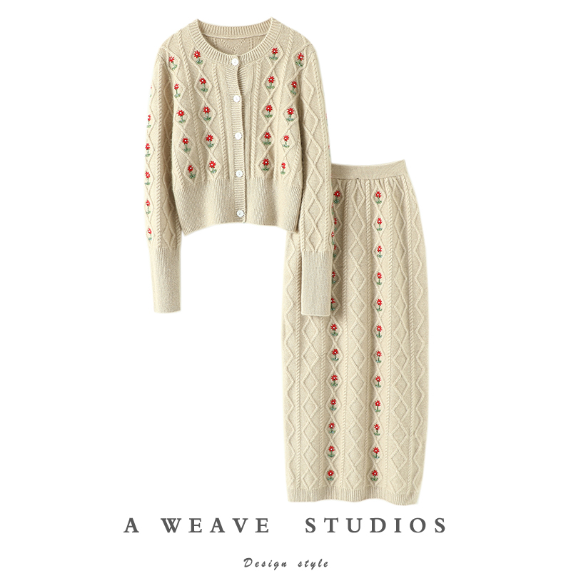 美奢到炸裂啊!重工手绣!羊绒开衫女纯羊绒毛衣长款包臀裙子套装