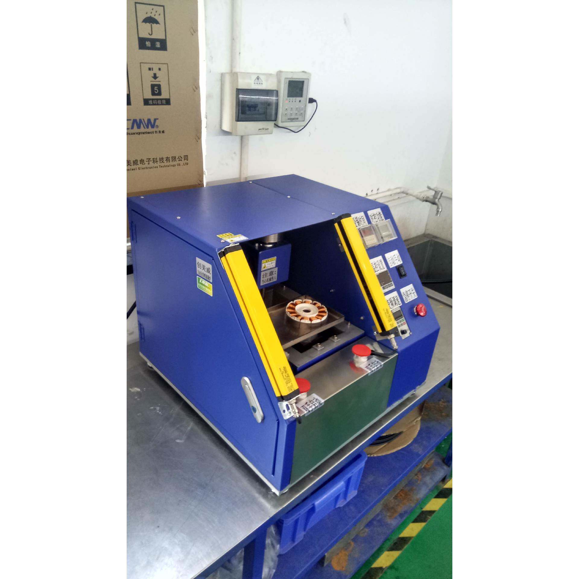 自动喷流锡炉(带烟罩安全感应自动上下焊锡定位焊品安放电机定子)