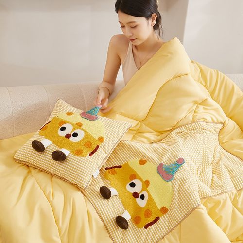 抱枕被子两用午休被学生宿舍午睡空调被办公室沙发靠垫枕头盖毯夏